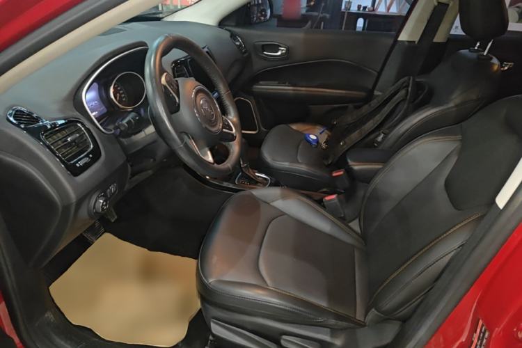 Used Jeep Compass 2019 220T Automatic Family Edition Left Front Seat