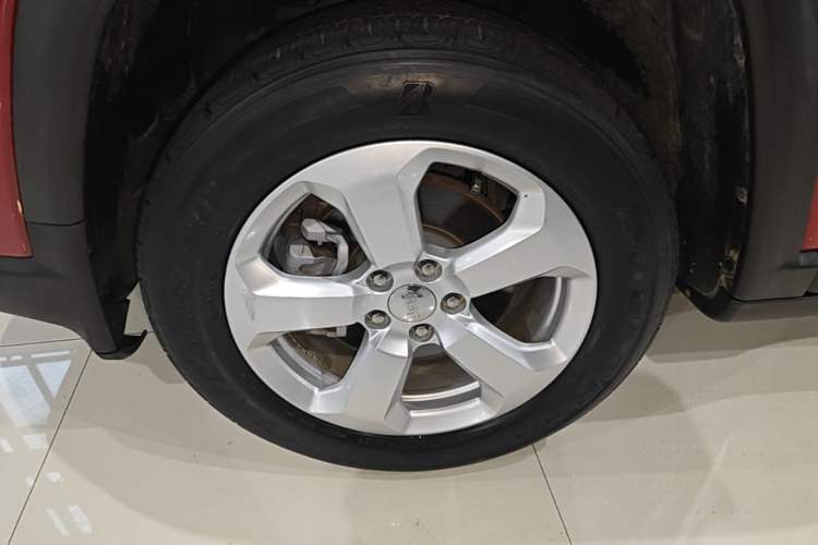 Used Jeep Compass 2019 220T Automatic Family Edition Left Front Wheel Hub