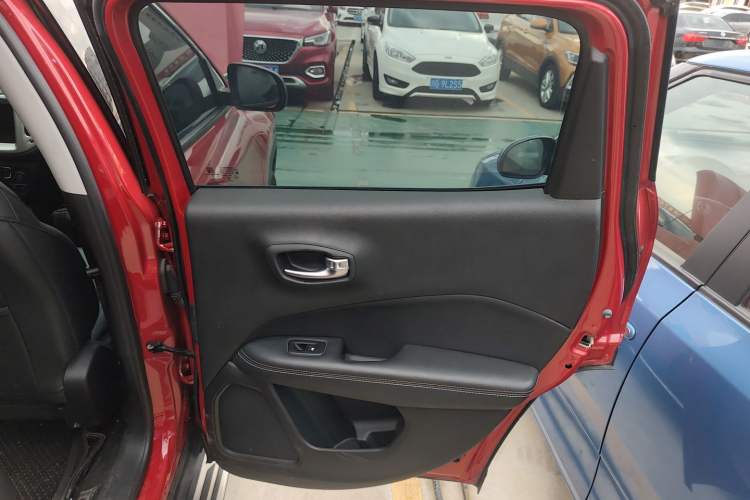 Used Jeep Compass 2019 220T Automatic Enjoyment Version Right Rear Door Interior