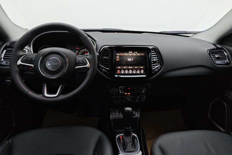 Used Jeep Compass 2019 220T Automatic Family Edition Center Console