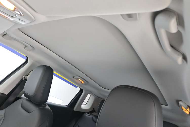 Used Jeep Compass 2019 220T Automatic Family Edition Headliner