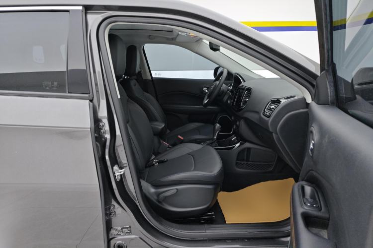 Used Jeep Compass 2019 220T Automatic Family Edition Right Front Seat