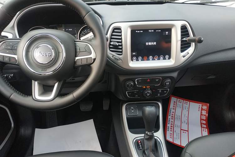 Used Jeep Compass 2019 220T Automatic Enjoyment Version Audio And AC Panel
