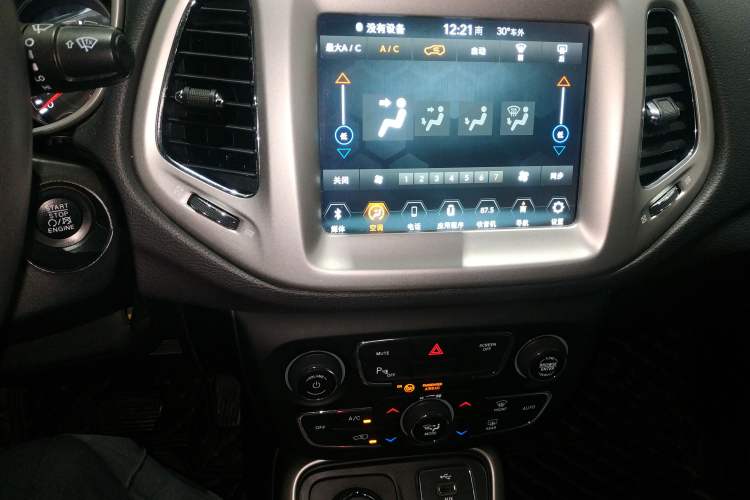 Used Jeep Compass 2019 200T Automatic Family Enjoyment Four-Wheel Drive - Connected Large Screen Version Audio And AC Panel