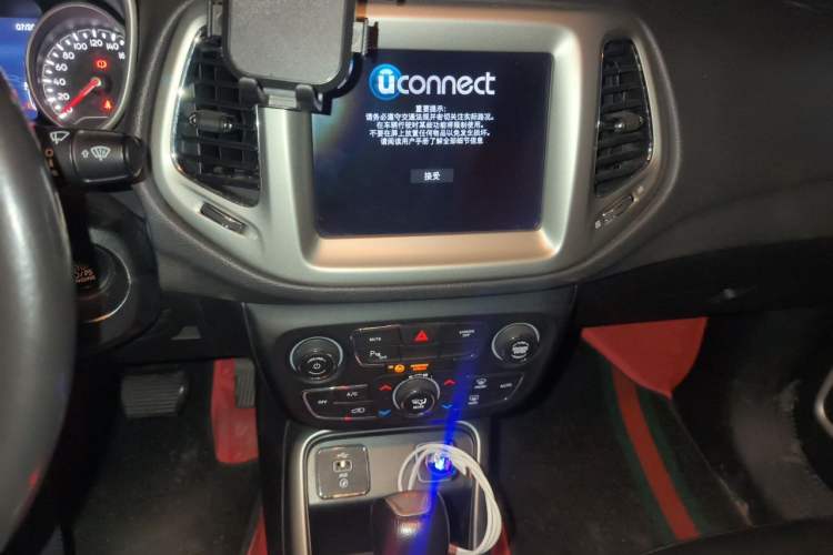 Used Jeep Compass 2019 200T Automatic Family Edition - Connected Large Screen Version Audio And AC Panel