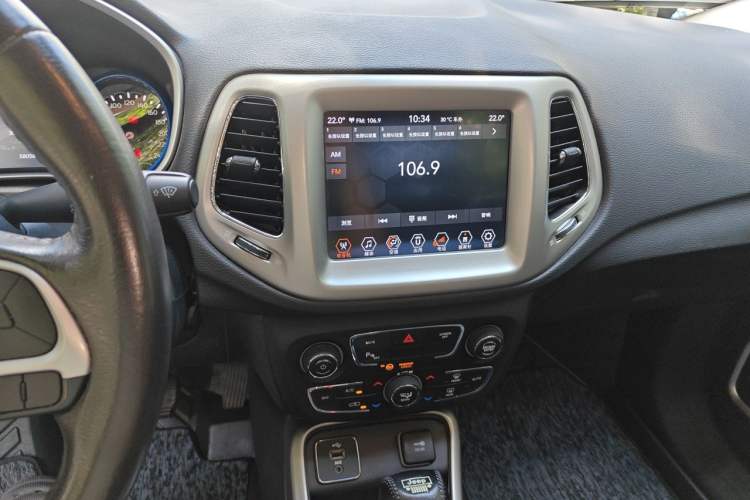Used Jeep Compass 2019 200T Automatic Family Edition - Connected Large Screen Version Audio And AC Panel