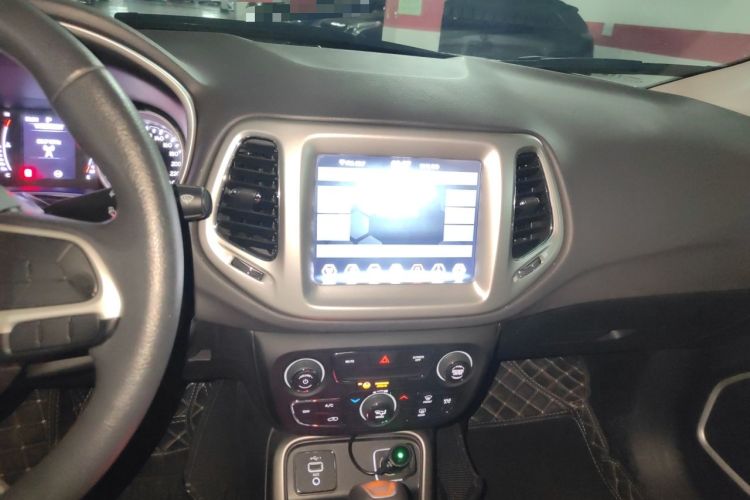 Used Jeep Compass 2019 220T Automatic Enjoyment Version Audio And AC Panel