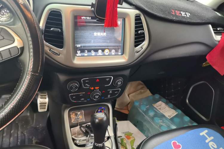 Used Jeep Compass 2019 200T Automatic Family Edition - Connected Large Screen Version Audio And AC Panel
