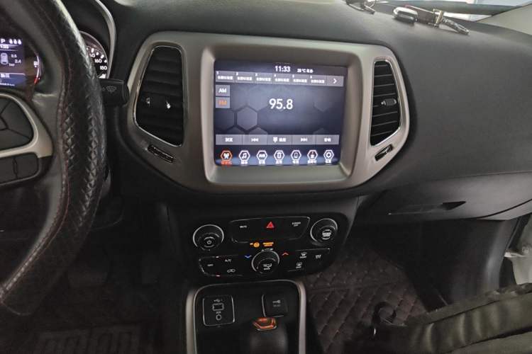Used Jeep Compass 2019 220T Automatic Enjoyment Version Audio And AC Panel