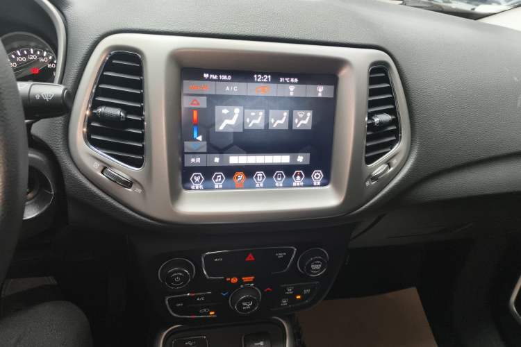 Used Jeep Compass 2019 220T Automatic Enjoyment Version Audio And AC Panel