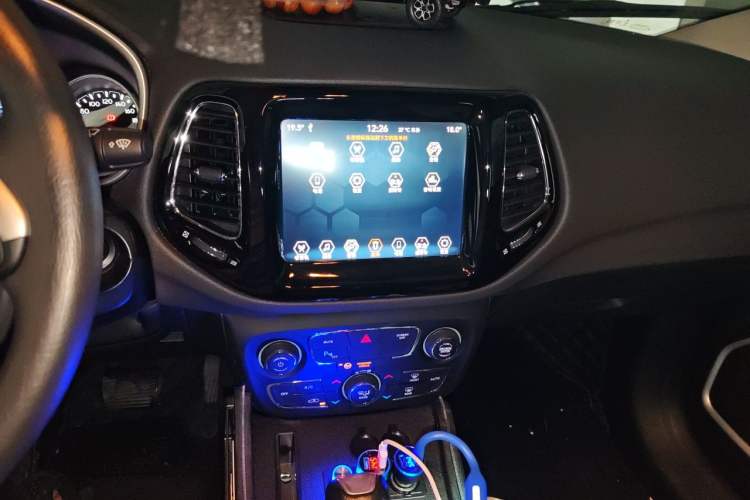 Used Jeep Compass 2019 220T Automatic Family Edition Audio And AC Panel