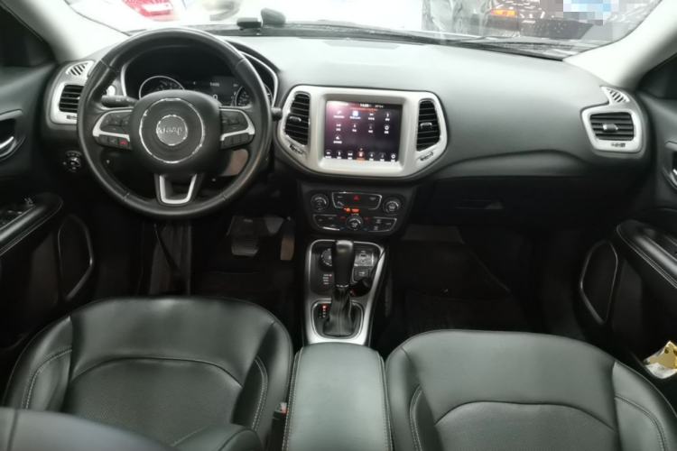 Used Jeep Compass 2019 200T Automatic Family Enjoyment Four-Wheel Drive - Connected Large Screen Version Center Console