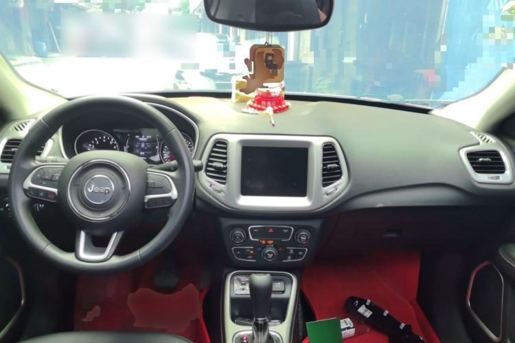 Used Jeep Compass 2019 220T Automatic Enjoyment Version Center Console