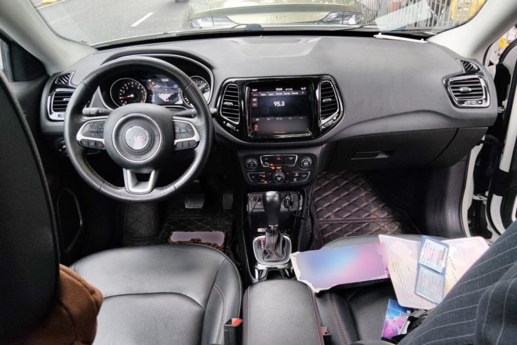 Used Jeep Compass 2019 220T Automatic Family Edition Center Console