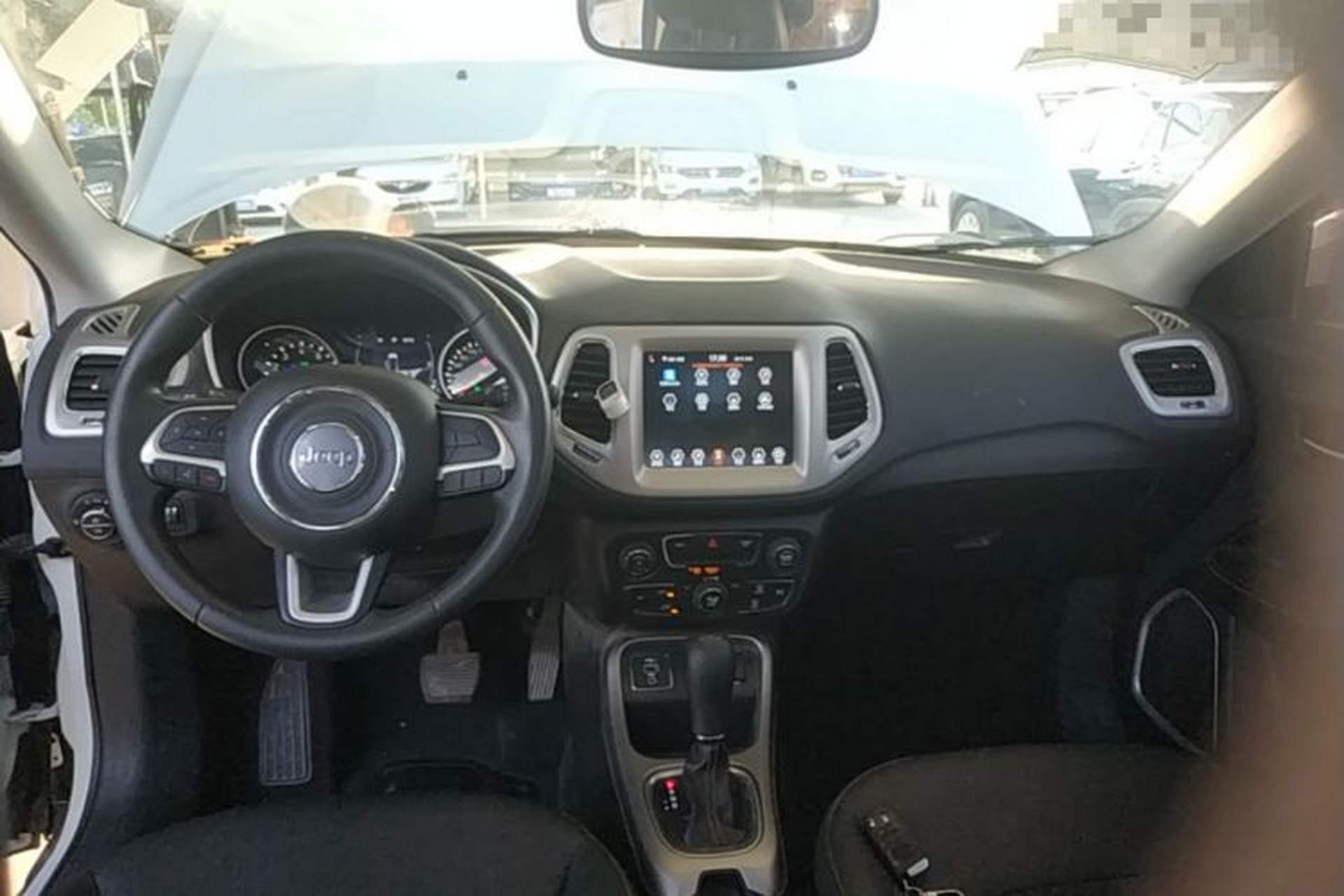 Used Jeep Compass 2019 220T Automatic Enjoyment Version Center Console