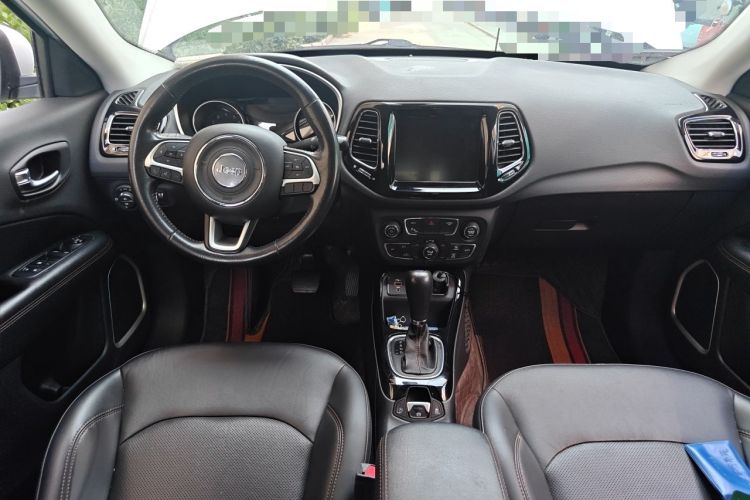Used Jeep Compass 2019 220T Automatic Family Edition Center Console