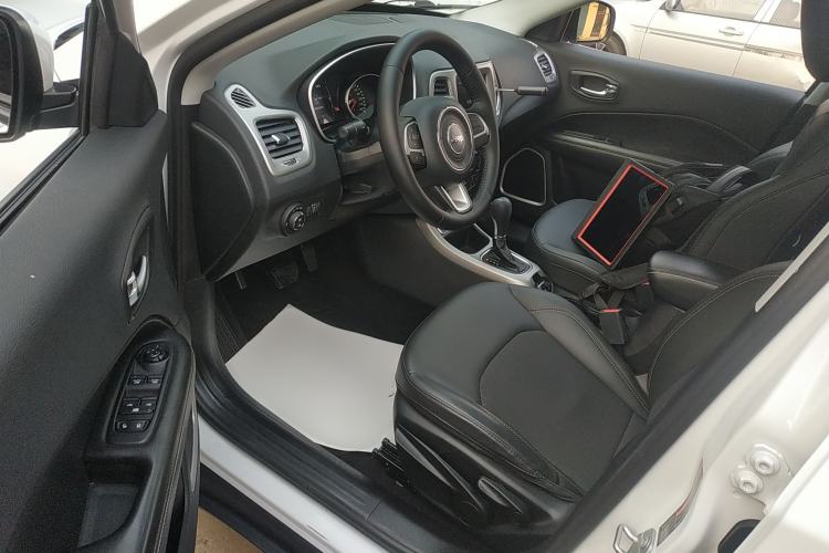 Used Jeep Compass 2019 220T Automatic Enjoyment Version Driver Seat