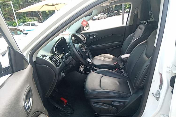Used Jeep Compass 2019 220T Automatic Family Edition Driver Seat