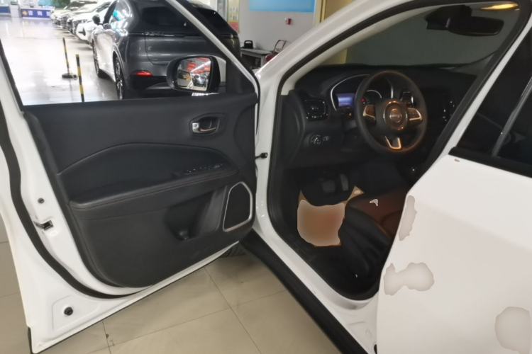Used Jeep Compass 2019 220T Automatic Family Enjoyment Four-Wheel Drive Edition Driver Seat