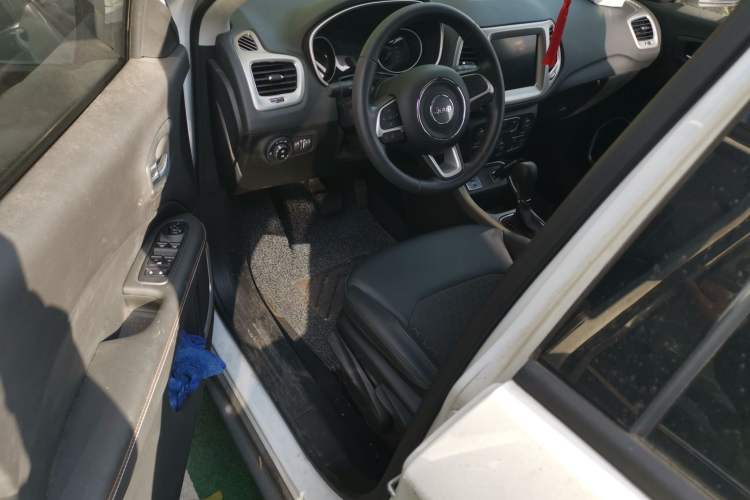 Used Jeep Compass 2019 220T Automatic Enjoyment Version Driver Seat