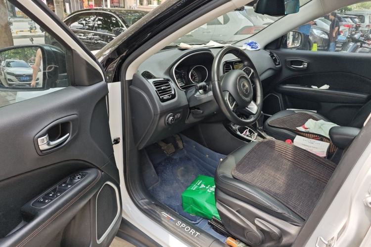 Used Jeep Compass 2019 220T Automatic Family Edition Driver Seat