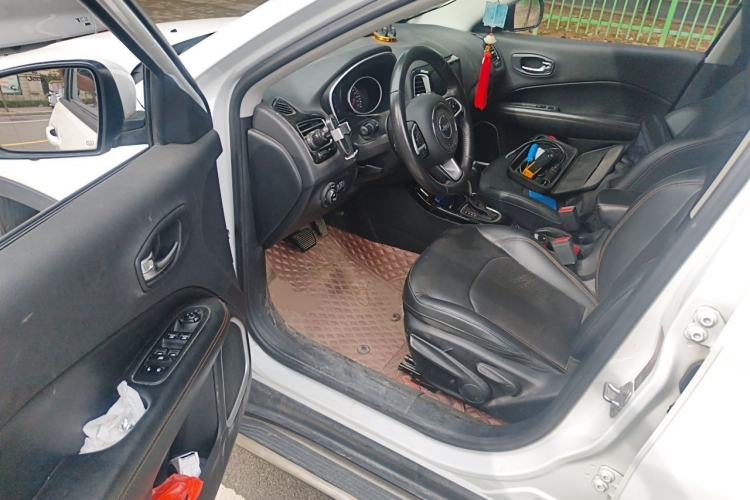 Used Jeep Compass 2019 220T Automatic Family Edition Driver Seat