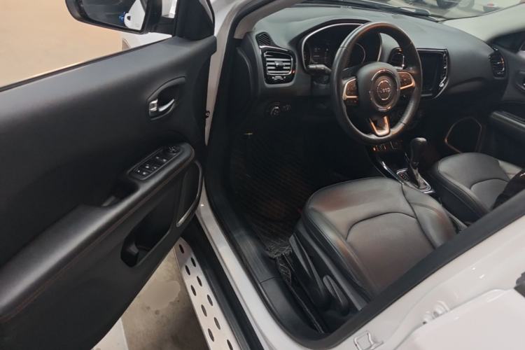 Used Jeep Compass 2019 220T Automatic Family Edition Driver Seat