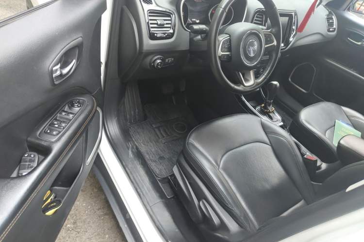 Used Jeep Compass 2019 220T Automatic Family Edition Driver Seat