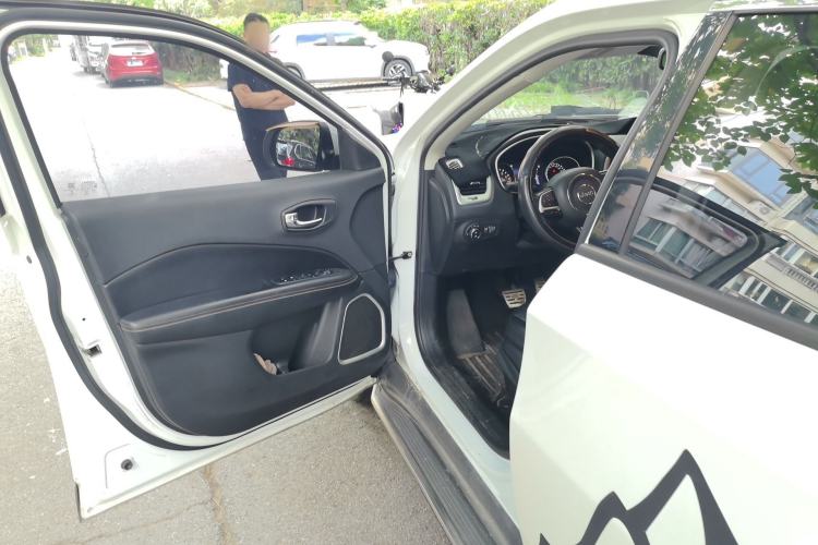 Used Jeep Compass 2019 200T Automatic Family Edition - Connected Large Screen Version Driver Seat