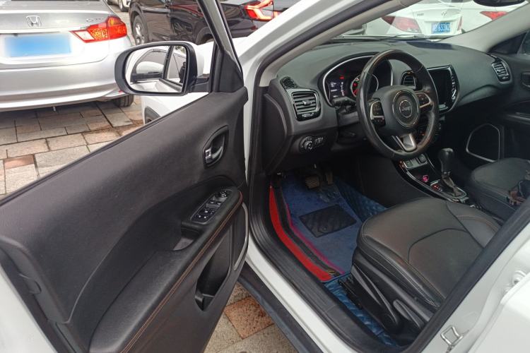 Used Jeep Compass 2019 220T Automatic Family Edition Driver Seat