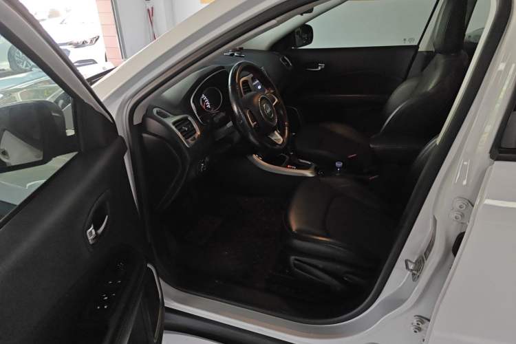 Used Jeep Compass 2019 220T Automatic Enjoyment Version Driver Seat