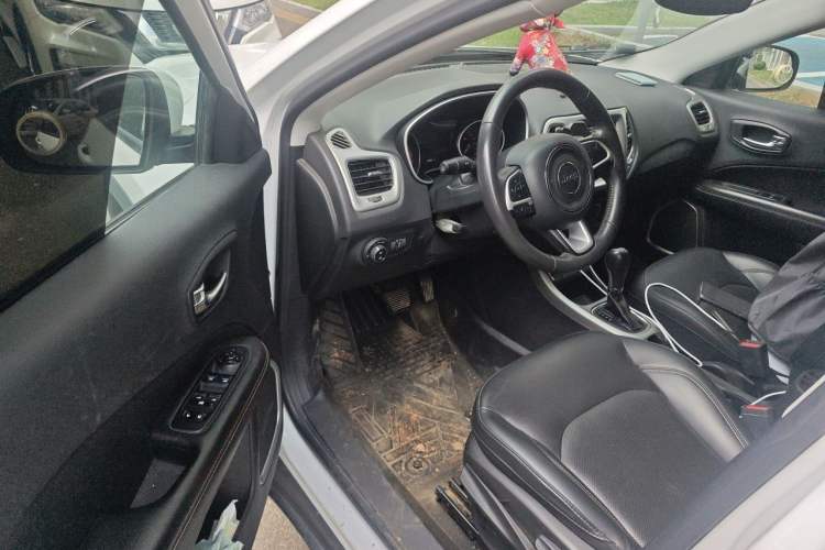 Used Jeep Compass 2019 200TS Automatic Premium - Connected Large Screen Version Driver Seat