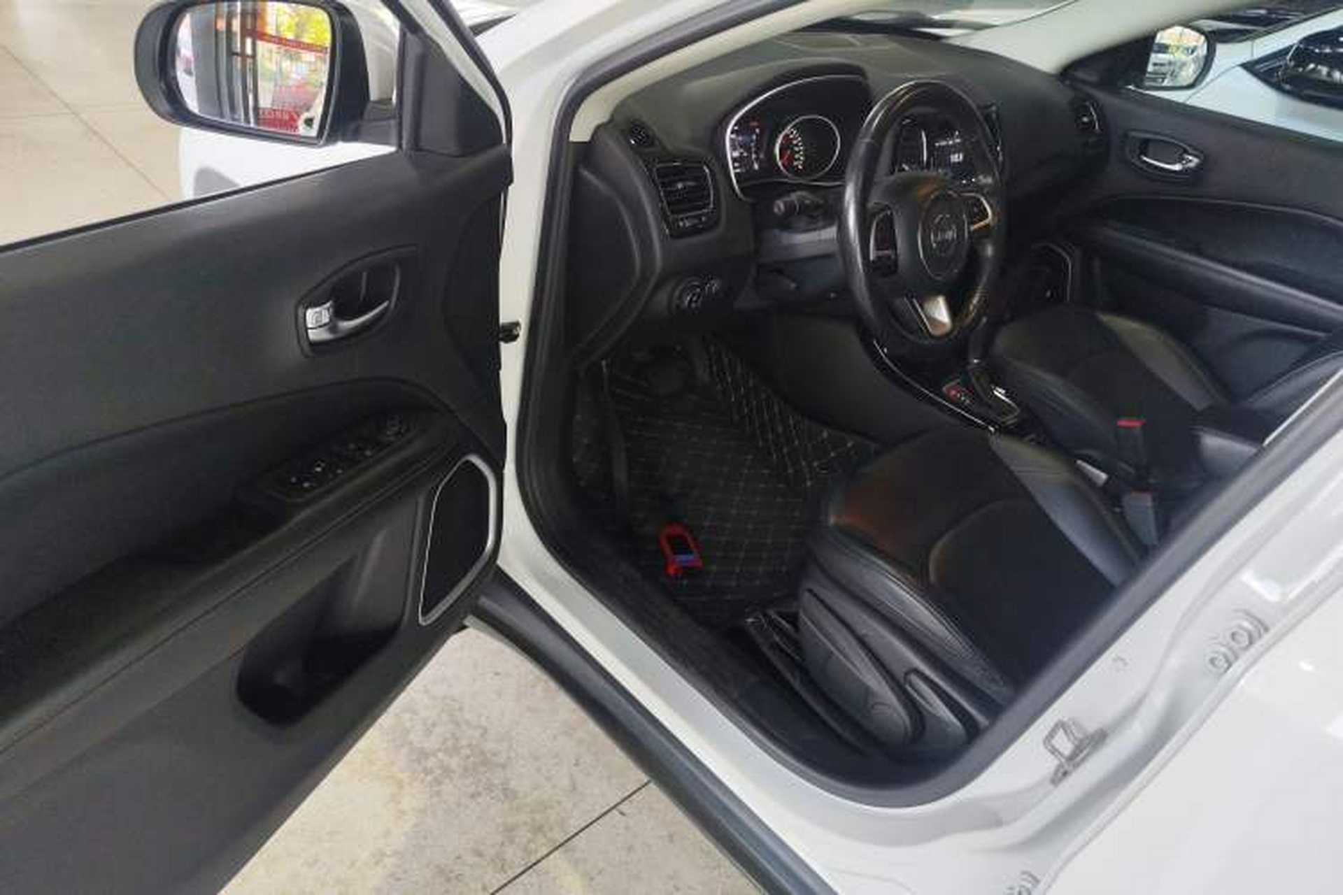 Used Jeep Compass 2019 220T Automatic Family Edition Driver Seat