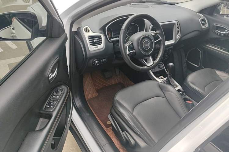 Used Jeep Compass 2019 200TS Automatic Premium - Connected Large Screen Version Driver Seat