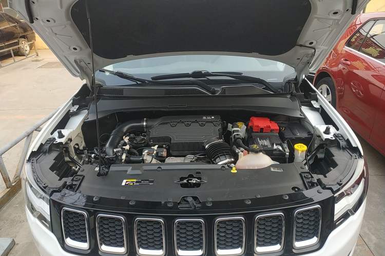 Used Jeep Compass 2019 220T Automatic Enjoyment Version Engine Bay