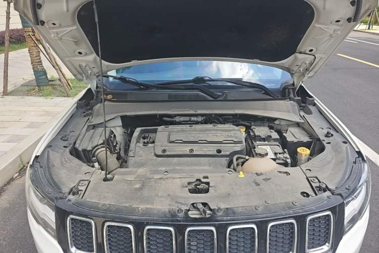 Used Jeep Compass 2019 200T Automatic Family Edition - Connected Large Screen Version Engine Bay