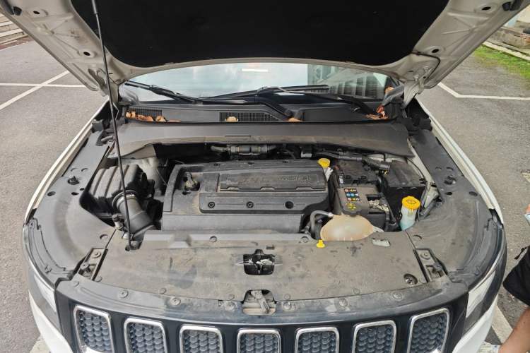 Used Jeep Compass 2019 200T Automatic Family Edition - Connected Large Screen Version Engine Bay