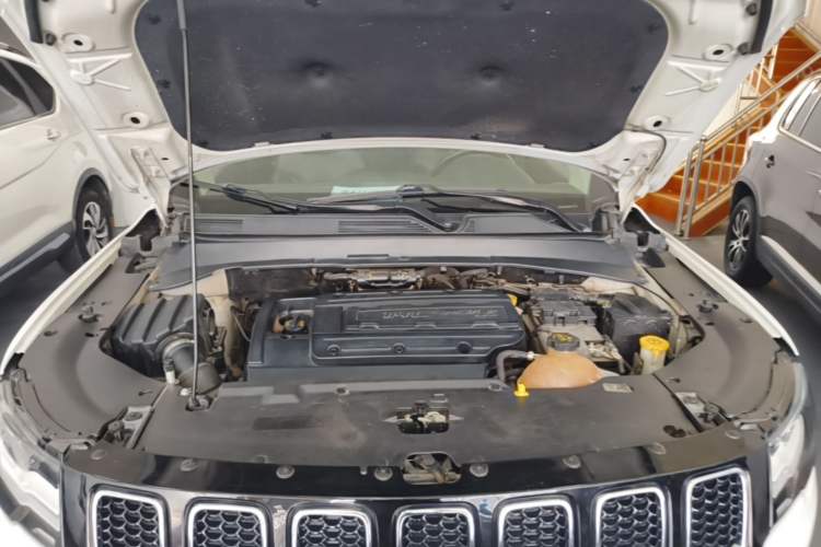 Used Jeep Compass 2019 200T Automatic Family Edition - Connected Large Screen Version Engine Bay