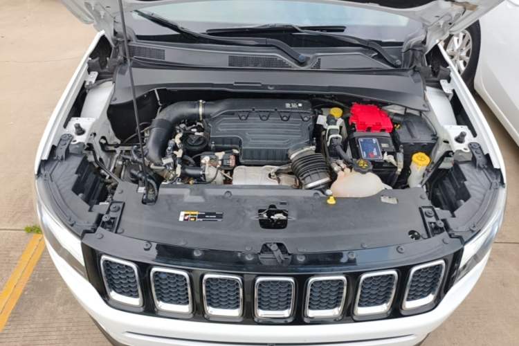 Used Jeep Compass 2019 220T Automatic Enjoyment Version Engine Bay