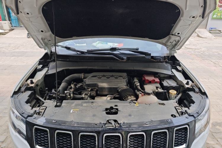 Used Jeep Compass 2019 220T Automatic Family Edition Engine Bay