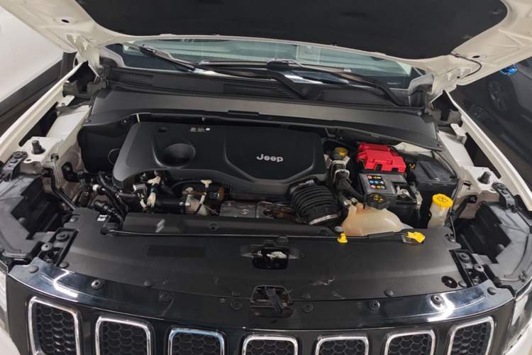 Used Jeep Compass 2019 220T Automatic Family Edition Engine Bay