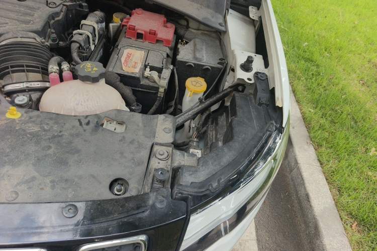 Used Jeep Compass 2019 220T Automatic Family Edition Engine Bay Left