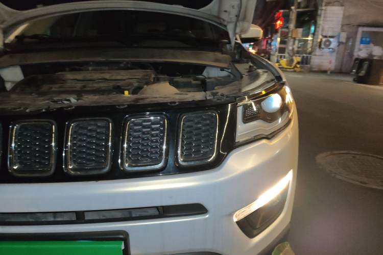 Used Jeep Compass 2019 200T Automatic Family Edition - Connected Large Screen Version Engine Bay Left