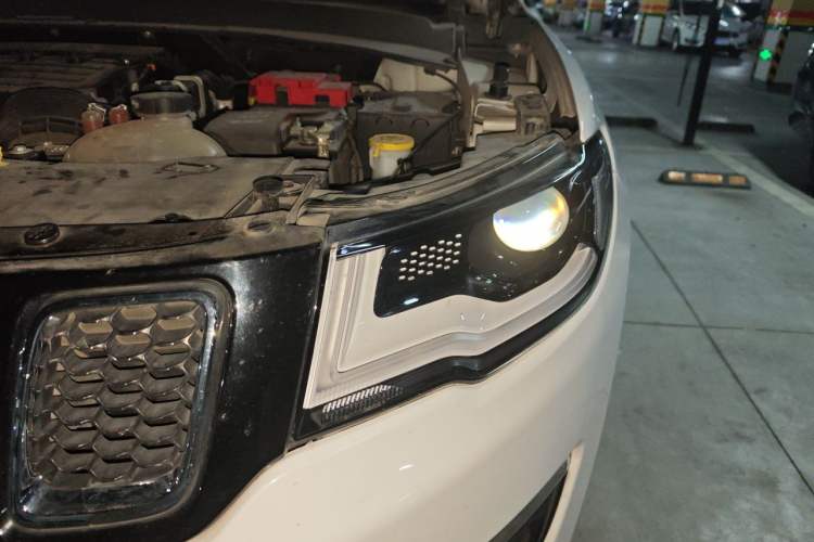 Used Jeep Compass 2019 220T Automatic Enjoyment Version Engine Bay Left