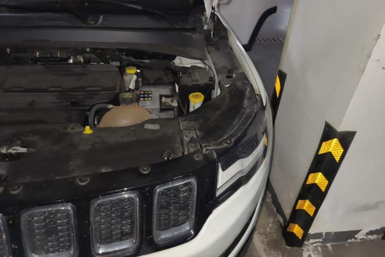 Used Jeep Compass 2019 200T Automatic Family Edition - Connected Large Screen Version Engine Bay Left