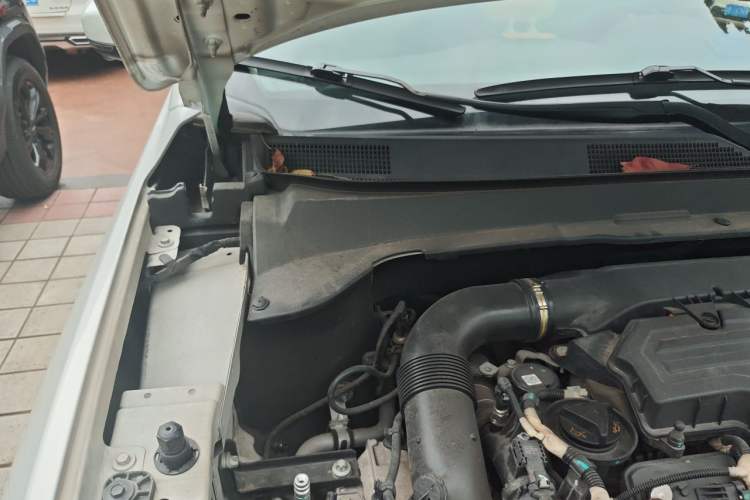 Used Jeep Compass 2019 220T Automatic Enjoyment Version Engine Bay Right
