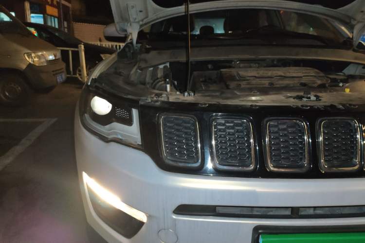Used Jeep Compass 2019 200T Automatic Family Edition - Connected Large Screen Version Engine Bay Right