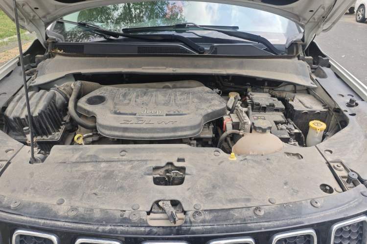 Used Jeep Compass 2019 200TS Automatic Premium - Connected Large Screen Version Engine Bay