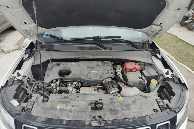Used Jeep Compass 2019 220T Automatic Family Edition Engine Bay