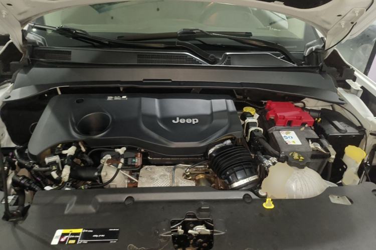 Used Jeep Compass 2019 220T Automatic Family Edition Engine Bay
